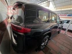 تۆیۆتا لاند کروزەر